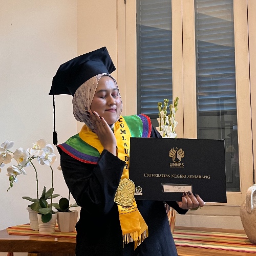 Silvia Tri Noviyanti Tauhid