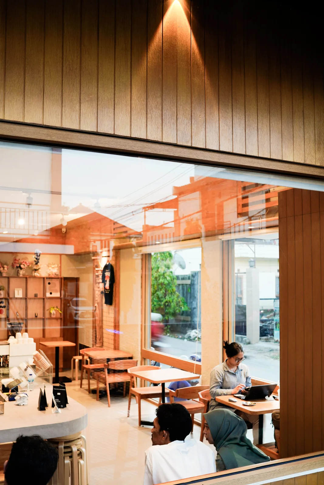 maku coffee - Faisal, Makassar