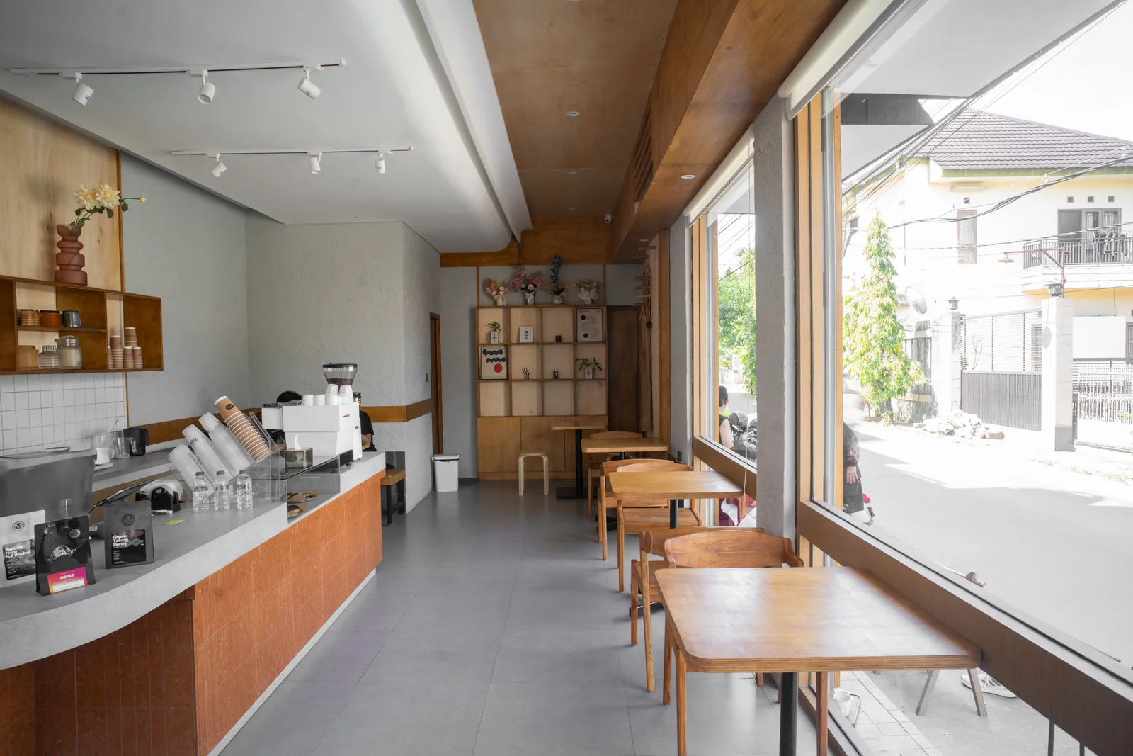 maku coffee - Faisal, Makassar