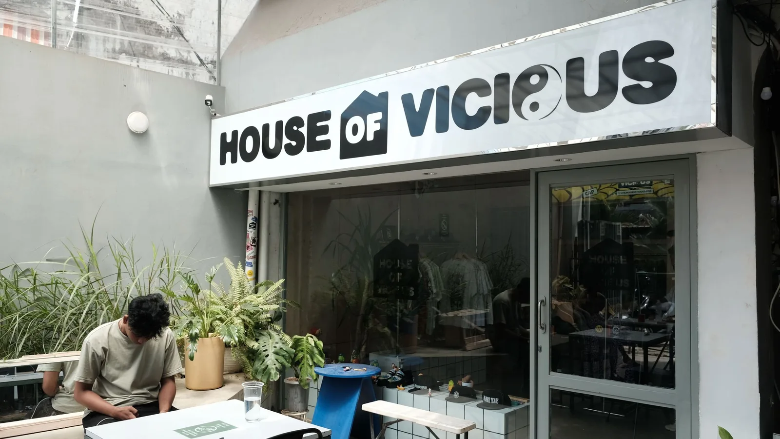 Vicious Pain Store - Singa, Makassar