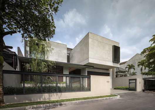 RJ House