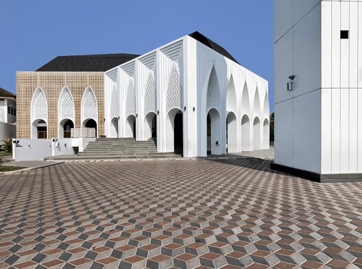 Al-Muttaqin Grand Mosque