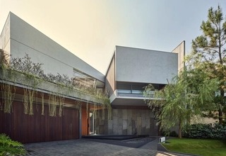 Atarashii House
