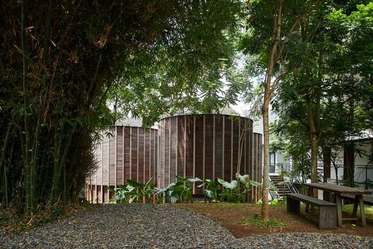 Blackbird Hotel