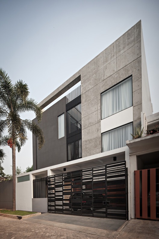 S+I House