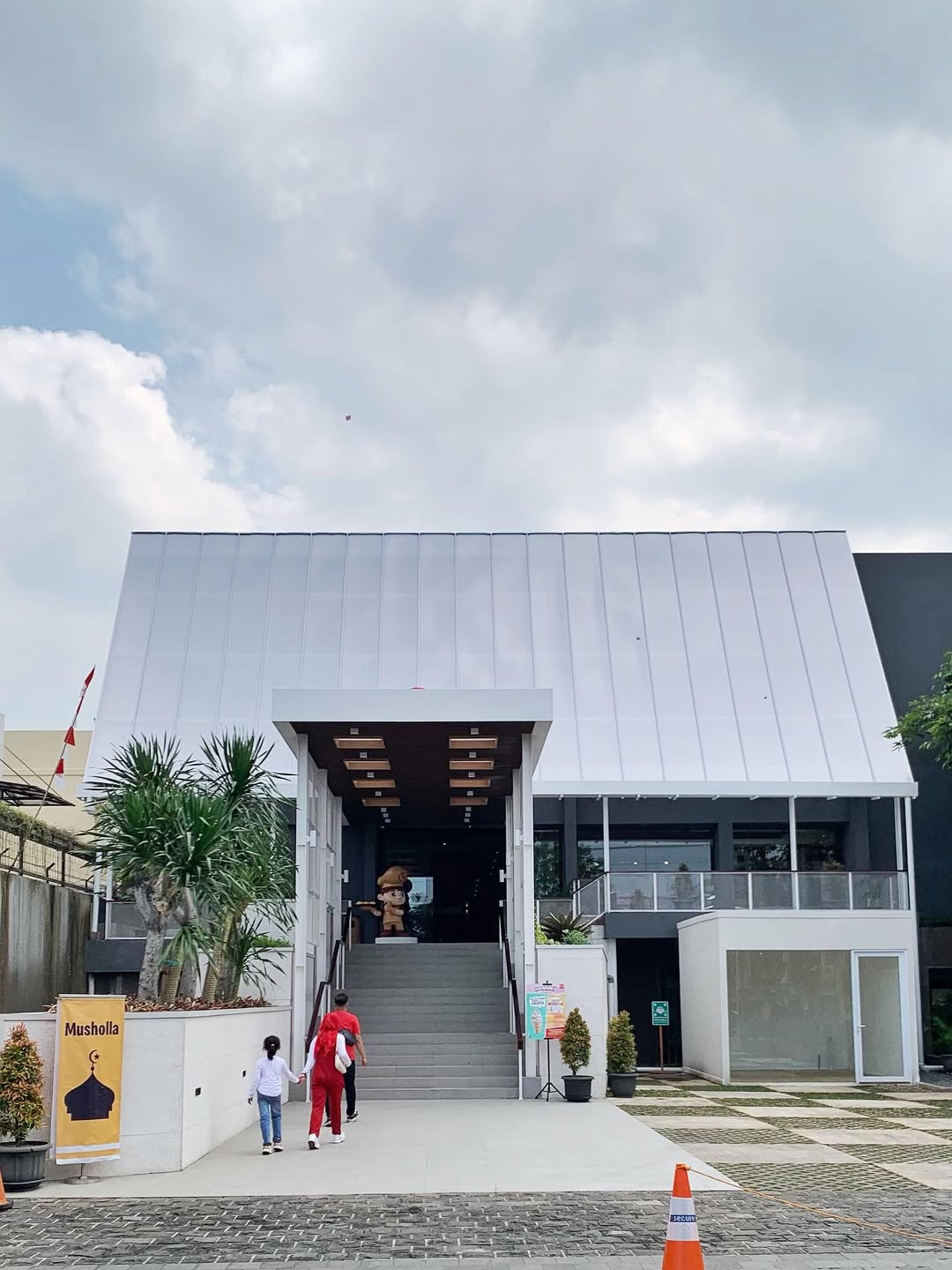 Kartika Sari Ujung Berung