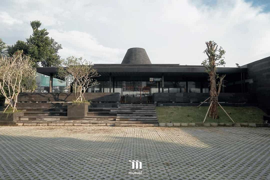 Portofolio Starbucks Magelang oleh Mutual Design Office