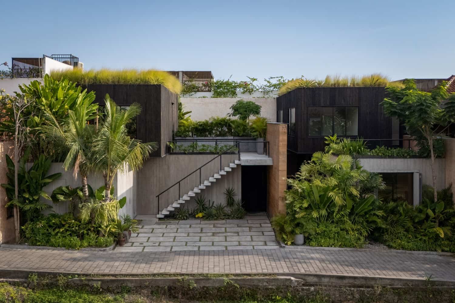 Portofolio 3+2+1 Villa oleh K-Thengono Design Studio