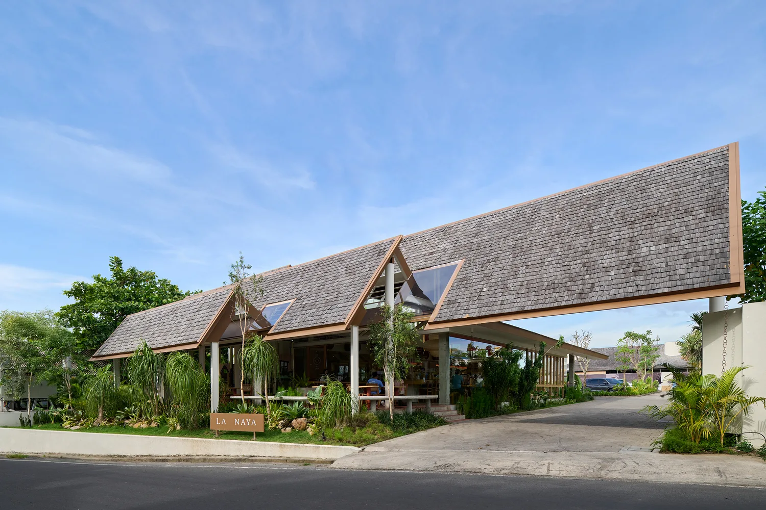 La Naya Restaurant
